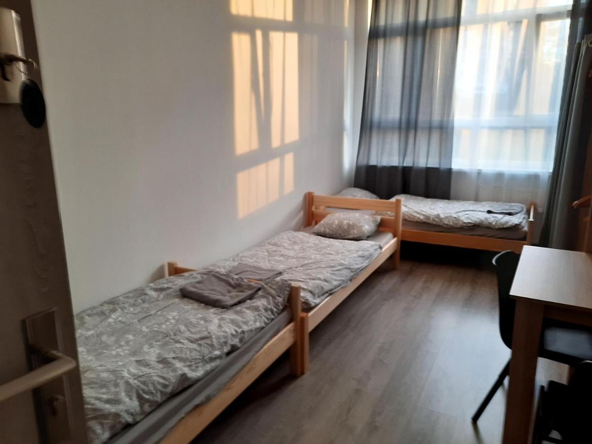 Hostel Polnocna 61 Сосновець Екстер'єр фото